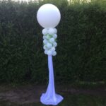 liefdes pilaar wit met blaadjes