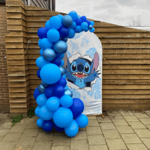 Ballonnenpilaar organische met Stitch achterwand