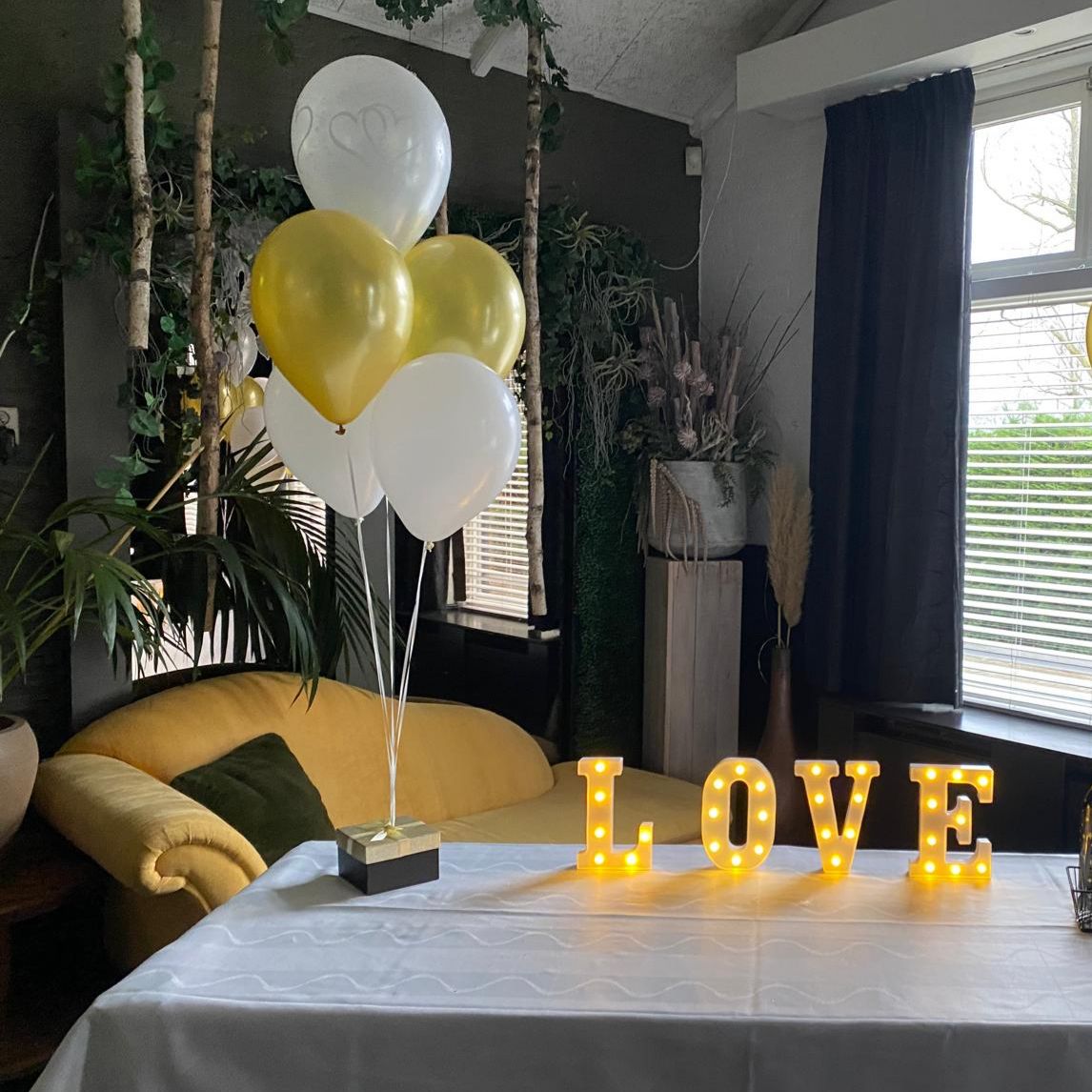 Trouwerij Decoratie - love letters Wit met led